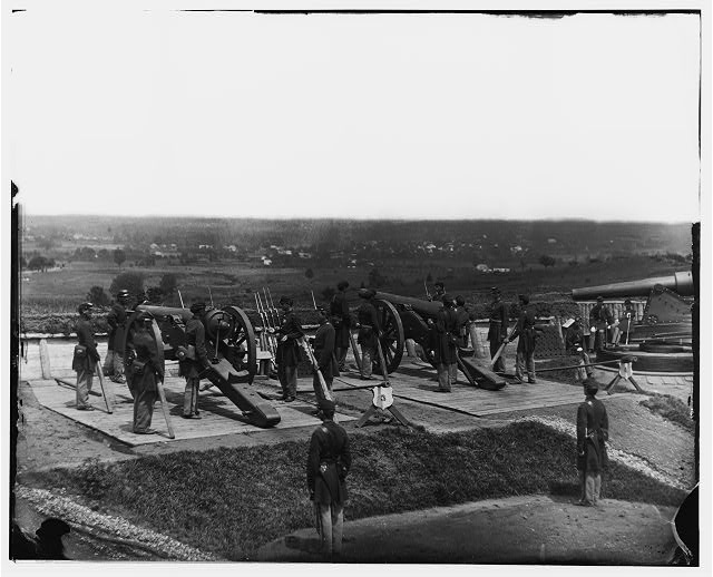 District of Columbia. Gun crews of Company H, 3d Massachusetts Heavy Artillery, at Fort Lincoln Source: LOC Digital ID: cwpb 04286